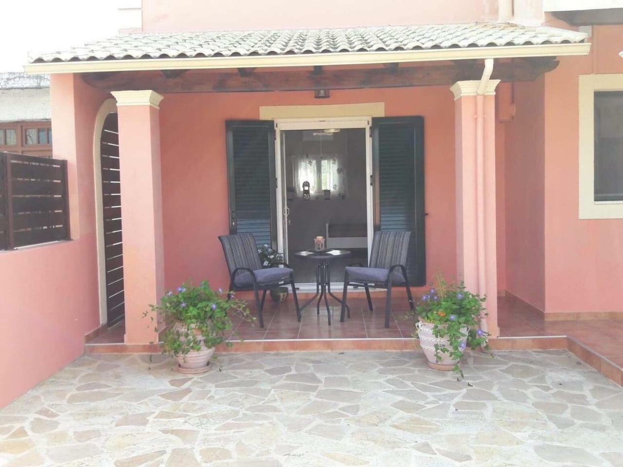 Amaryllis Boutique Apartments Moraitika Exterior foto
